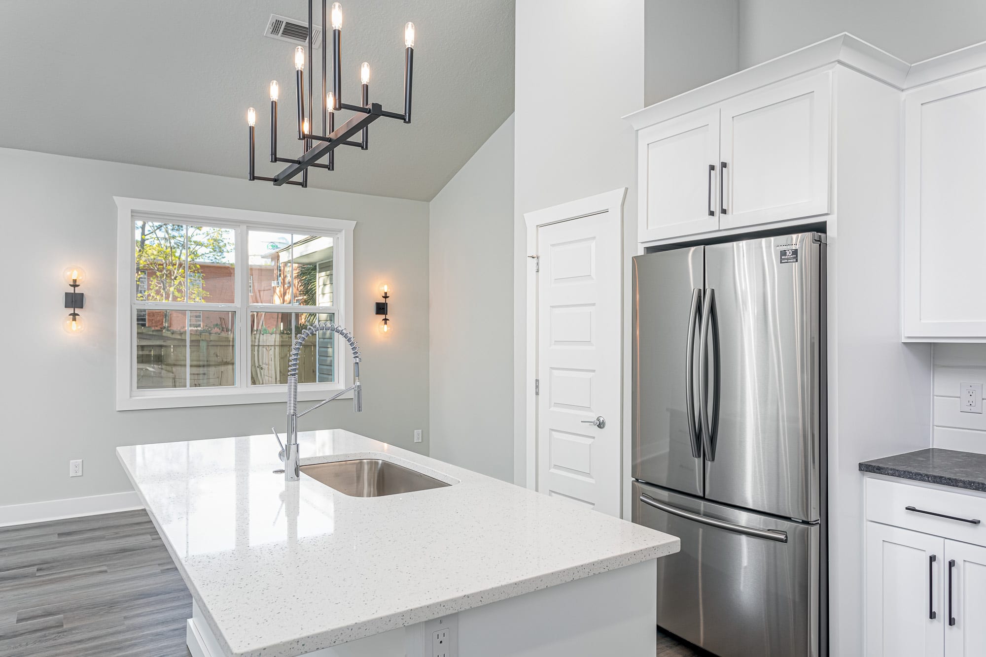 1261 N. H Street Preview Image